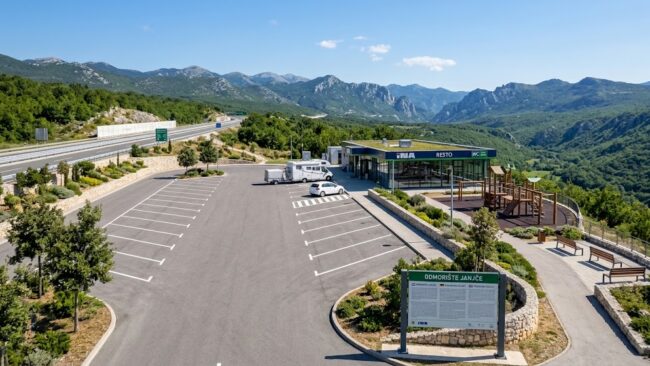 Parkingi przy autostradach w Chorwacji -wady i zalety
